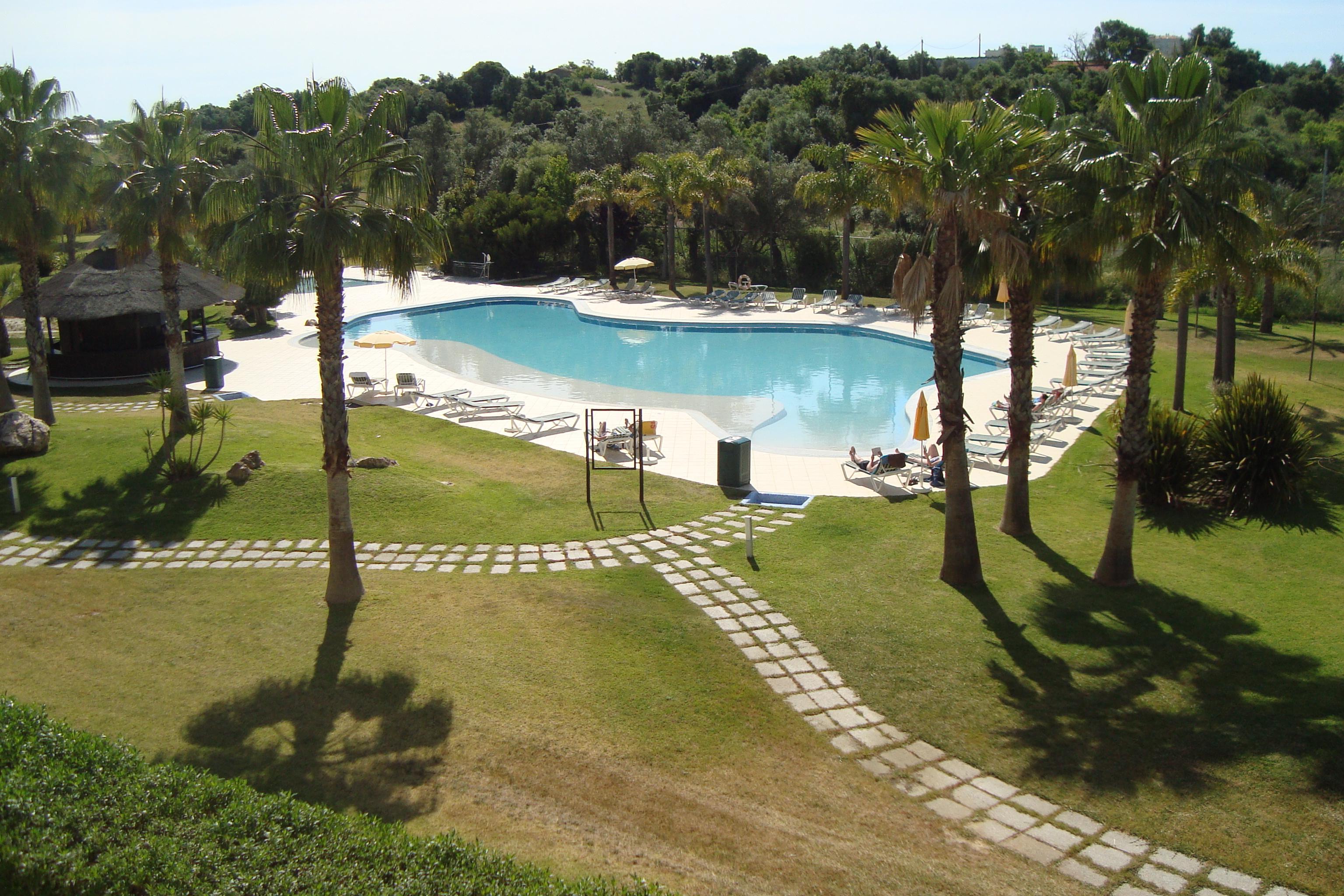 Yellow Alvor Garden Exterior foto