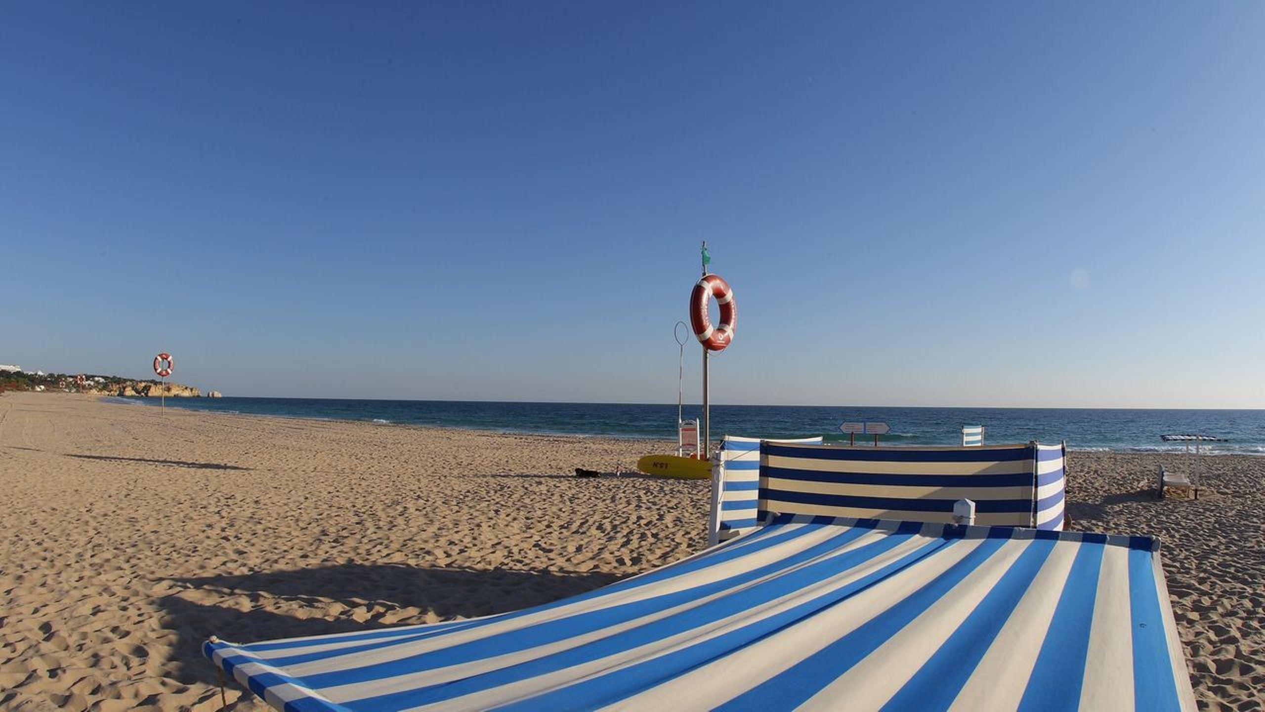 Yellow Alvor Garden Exterior foto