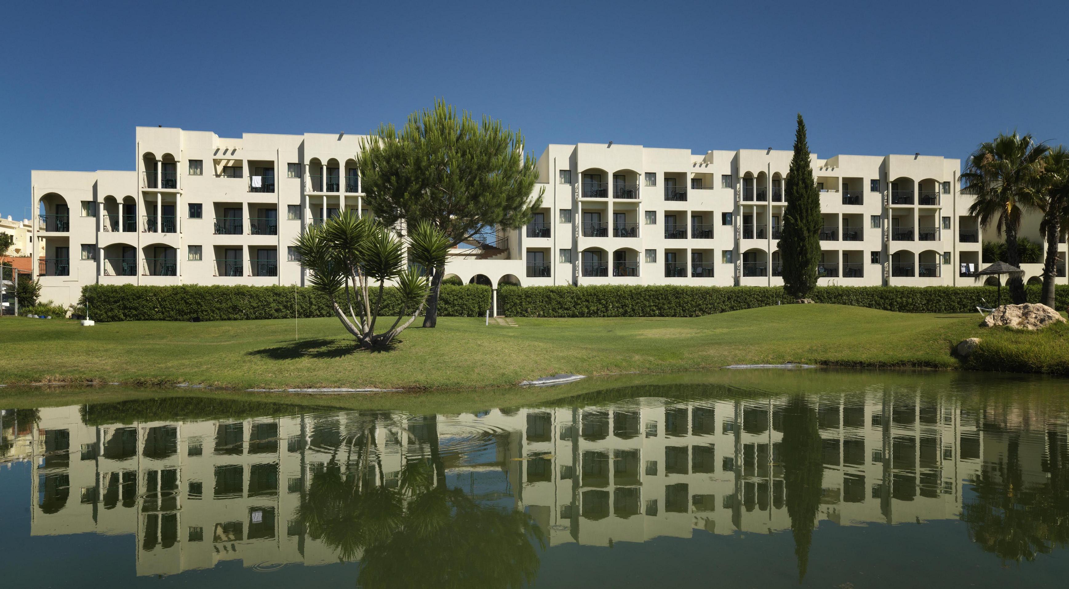 Yellow Alvor Garden Exterior foto